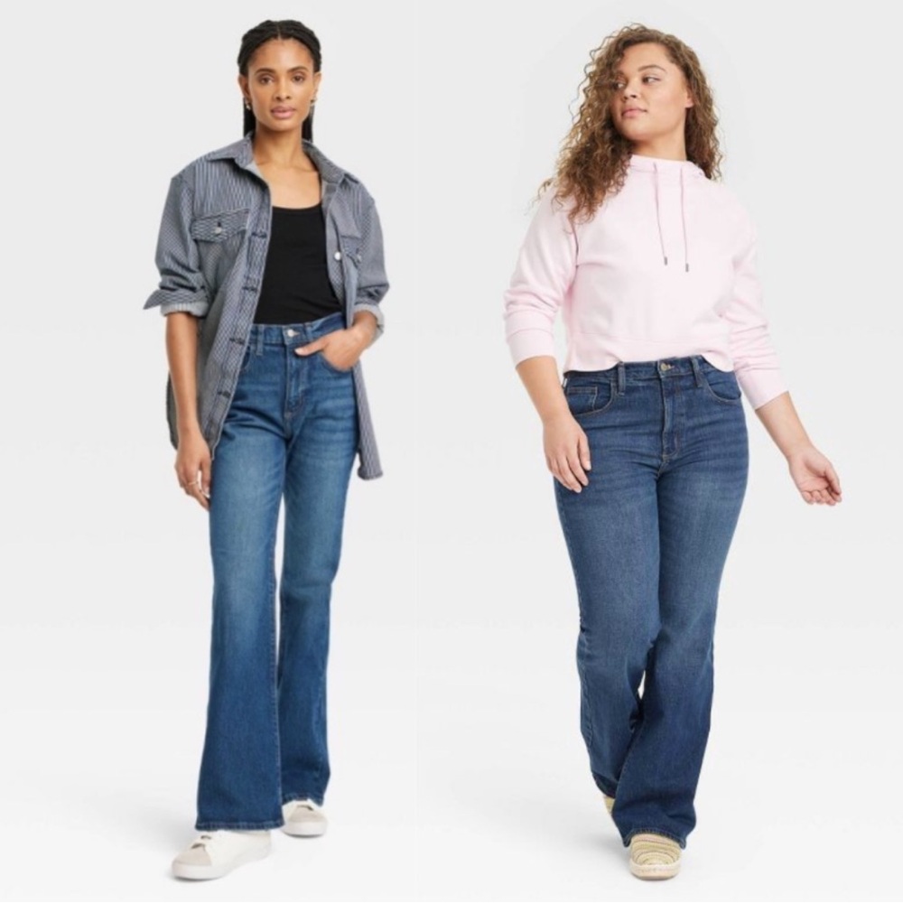 Universal Thread™ High-Rise Flare Jeans Med. Wash Regular - Size 10